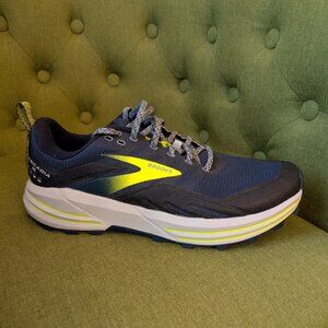 Brooks Cascadia 16 Trail Running Shoes - Size 10.5